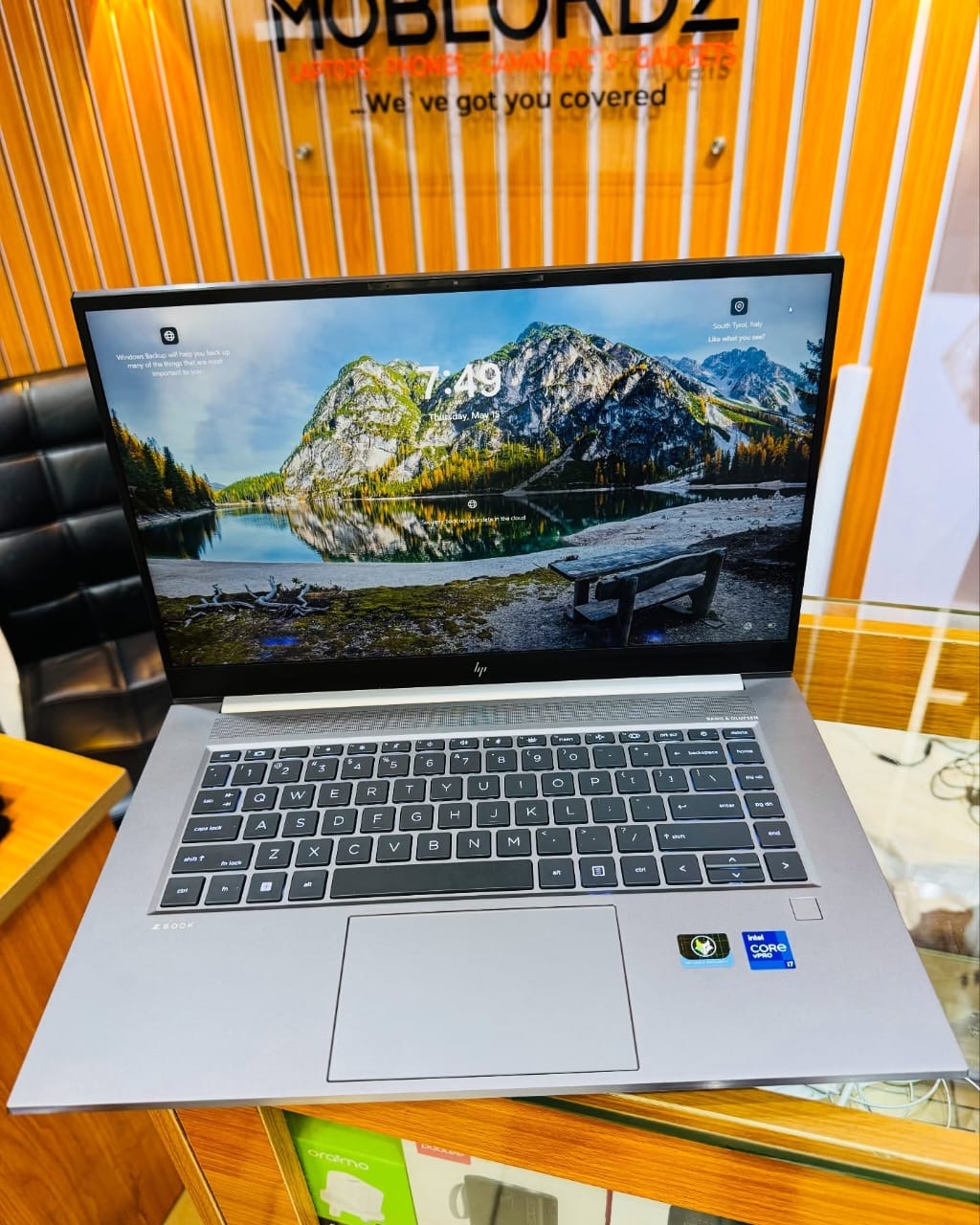 Additional product image