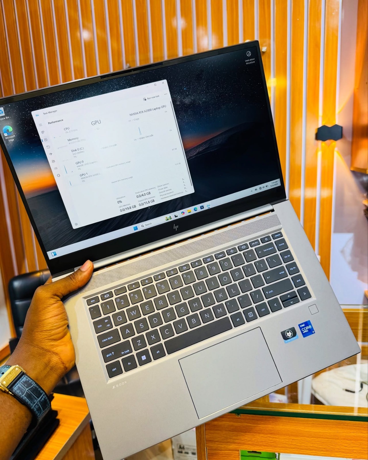 HP ZbooK STUDIO 15G8