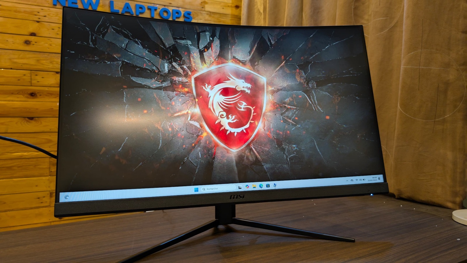 MONITEUR CURVED GAMING BY MSI: OPTIX G32C4W  (NEUF EN CARTON SCELLÉ)